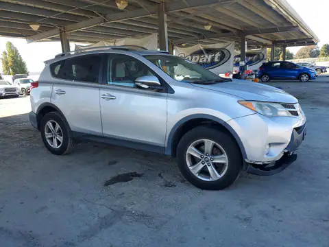 2T3WFREV1FW189831 — 2015 Toyota RAV4, фото 4 с аукциона Copart 13.10.2026, Задняя часть