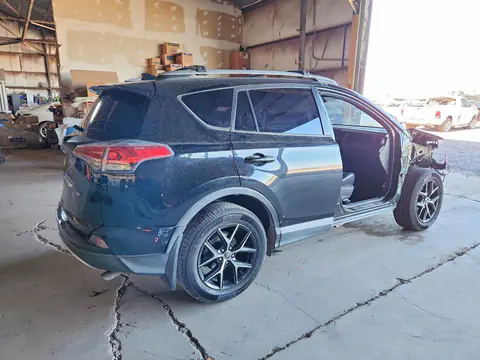 2016 Toyota RAV4 VIN 2T3NFREV0GW304075 фото 3