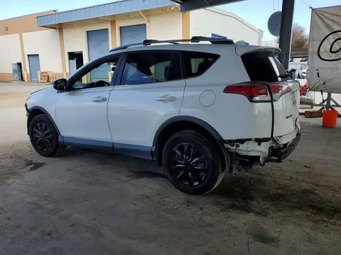 2016 Toyota RAV4 VIN JTMZFREV3GJ093308 фото 2