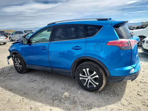 2017 Toyota RAV4 VIN JTMBFREVXHD209220 фото 2