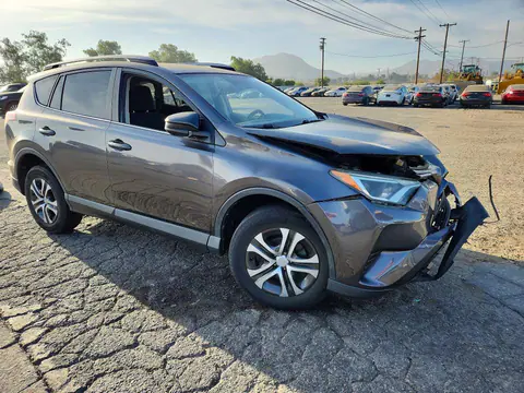 2017 Toyota RAV4 VIN JTMBFREV4HJ134337 фото 4
