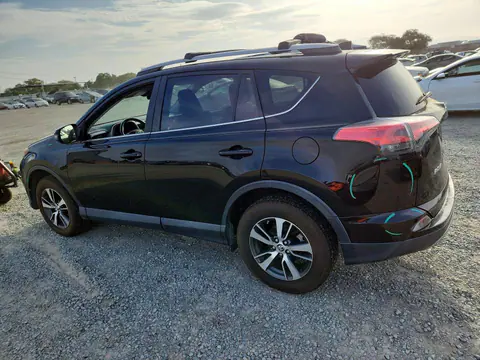 2017 Toyota RAV4 VIN 2T3RFREV9HW605642 фото 2