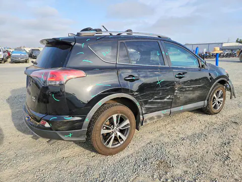 2017 Toyota RAV4 VIN 2T3RFREV9HW605642 фото 3
