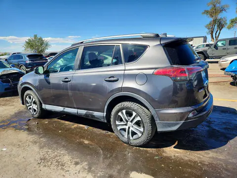 2017 Toyota RAV4 VIN 2T3BFREV2HW653016 фото 2