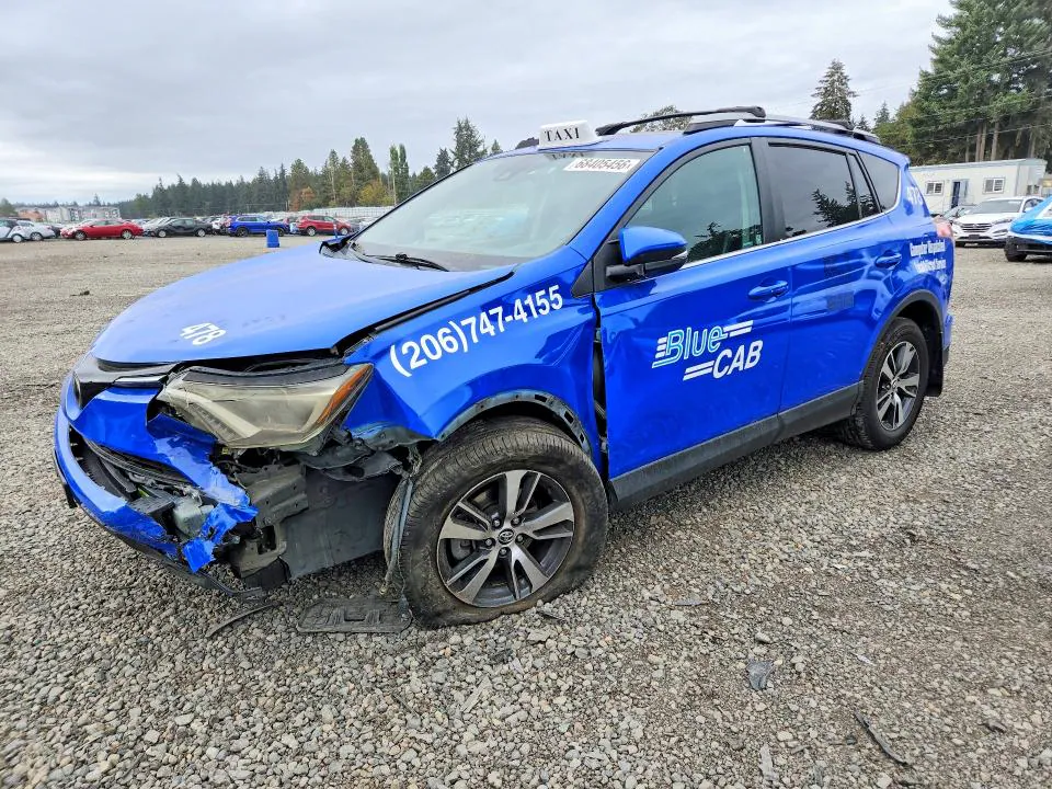 2017 Toyota RAV4 VIN 2T3RFREV9HW674105 фото 1