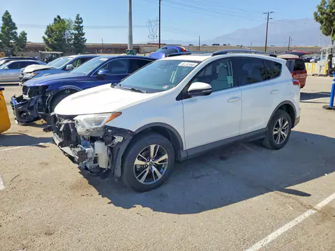 JTMWFREV1HJ102057 — 2017 Toyota RAV4, Передняя часть (Front End), фото до ремонта