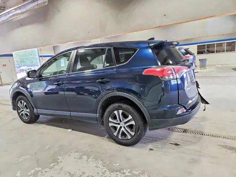2017 TOYOTA RAV4 VIN JTMZFREV2HJ720498 фото 2