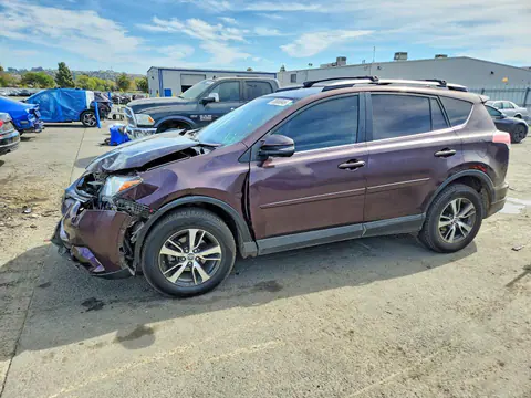 2T3RFREV9HW582511 — 2017 Toyota RAV4, Передняя часть (Front End), фото до ремонта