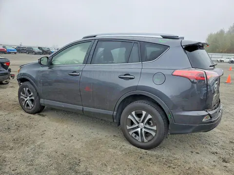 2017 Toyota RAV4 VIN JTMBFREV9HJ137234 фото 2