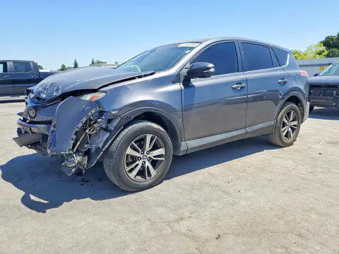 2T3WFREV2JW473624 — 2018 Toyota RAV4, Передняя часть (Front End), фото до ремонта