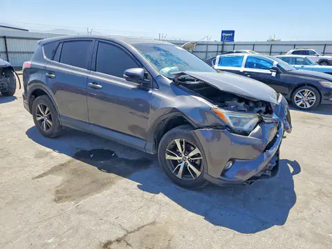 2018 Toyota RAV4 VIN 2T3WFREV2JW473624 фото 4