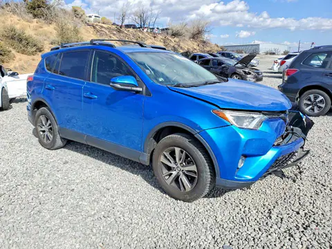 2018 Toyota RAV4 VIN JTMRFREV1JJ747410 фото 4
