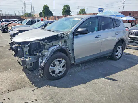 2T3ZFREV4JW474884 — 2018 Toyota RAV4, Передняя часть (Front End), фото до ремонта