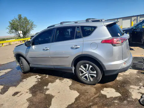 2018 Toyota RAV4 VIN JTMBFREV1JJ202860 фото 2