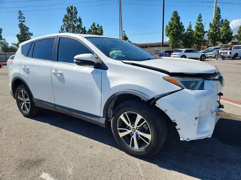 2018 Toyota RAV4 VIN JTMWFREV5JJ206556 фото 4