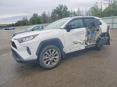 2T3A1RFV5KC038915 — 2019 Toyota RAV4, Боковая часть (Side), фото до ремонта