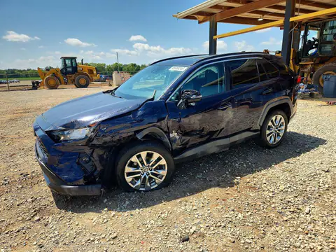 2T3C1RFV0KW048095 — 2019 Toyota RAV4, Передняя часть (Front End), фото до ремонта