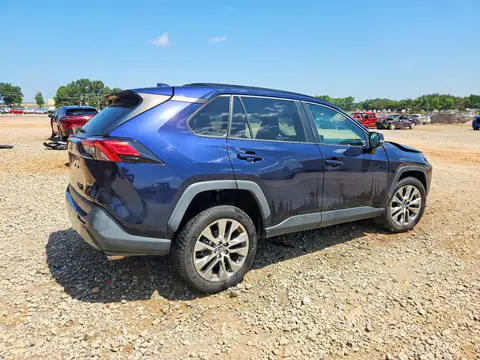 2T3C1RFV0KW048095 — 2019 Toyota RAV4, фото 3 с аукциона Copart 30.09.2026, Передняя часть