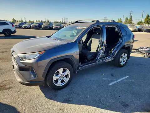 2T3W1RFV2KC032012 — 2019 Toyota RAV4, Боковая часть (Side), фото до ремонта