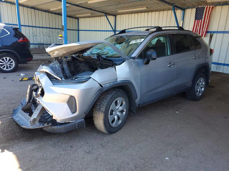 2T3F1RFV6KW004955 Toyota RAV4 2019 — повреждение Передняя часть, фото до ремонта