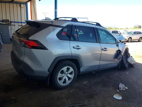 2T3F1RFV6KW004955 — 2019 Toyota RAV4, фото 3 с аукциона Copart 30.09.2026, Передняя часть
