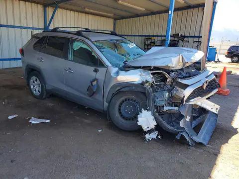 2T3F1RFV6KW004955 — 2019 Toyota RAV4, фото 4 с аукциона Copart 30.09.2026, Передняя часть