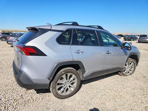 2019 Toyota RAV4 VIN 2T3A1RFV4KW048236 фото 3