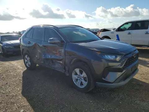 2T3MWRFV6LW046889 — 2020 Toyota RAV4, Боковая часть (Side), фото до ремонта