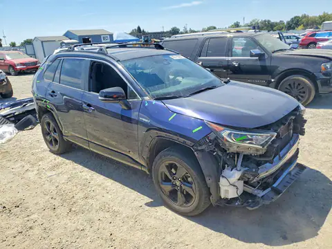 JTMEWRFV2LJ043359 — 2020 Toyota RAV4, фото 4 с аукциона Copart 29.09.2026, Передняя часть