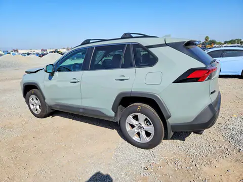 2021 Toyota RAV4 VIN 2T3W1RFV1MW161215 фото 2