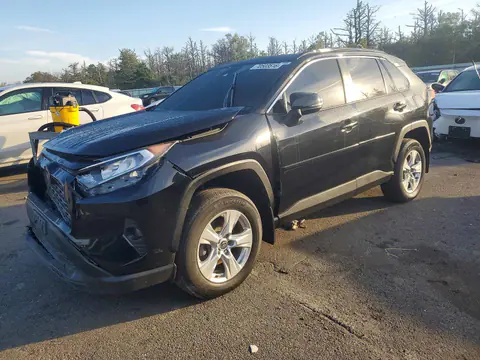 2T3P1RFV6MC180588 — 2021 Toyota RAV4, Передняя часть (Front End), фото до ремонта