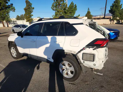 2021 Toyota RAV4 VIN 4T3L6RFV9MU009901 фото 2