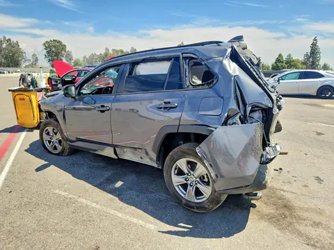 2022 Toyota RAV4 VIN 2T3W1RFV4NC178898 фото 2