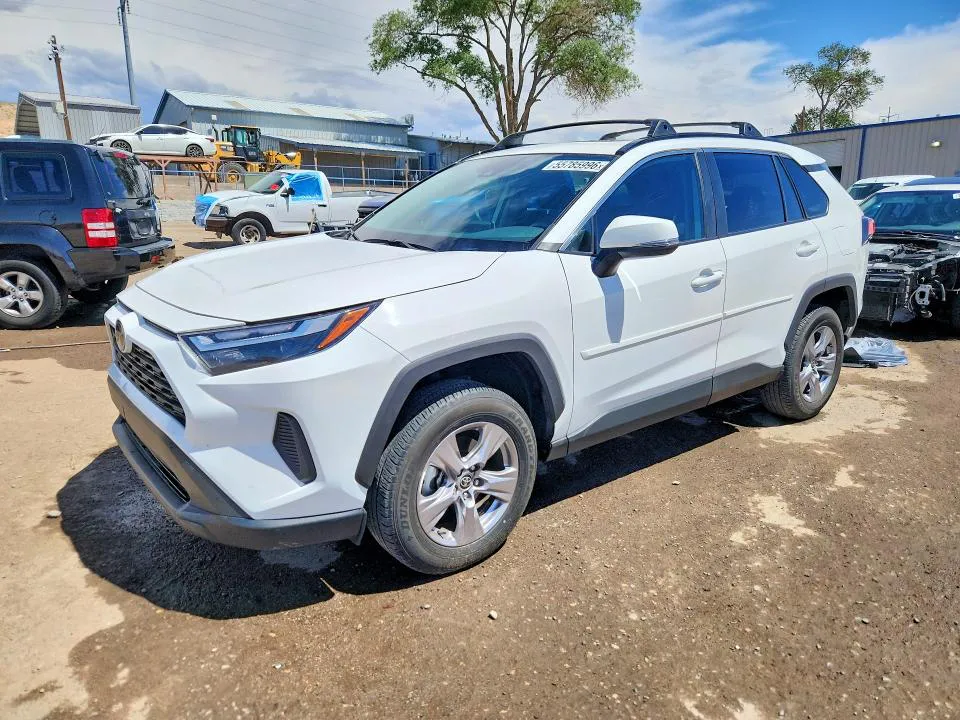 2023 Toyota RAV4 VIN 2T3P1RFV2PC349803 фото 1