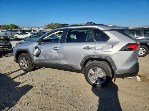 2023 Toyota RAV4 VIN 2T3W1RFV3PC235661 фото 2