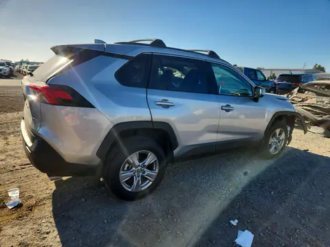 2023 Toyota RAV4 VIN 2T3W1RFV3PC235661 фото 3