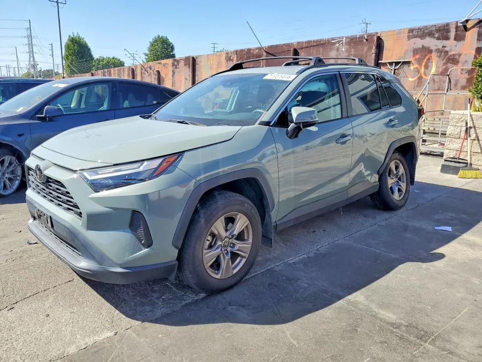 2023 Toyota RAV4 VIN 2T3W1RFVXPW244193 фото 1