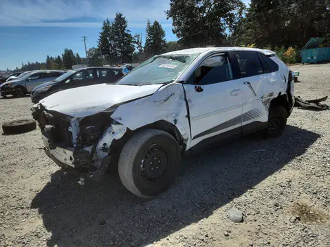 2T3G1RFV6RW415240 — 2024 Toyota RAV4, Опрокидывание (Rollover), фото до ремонта