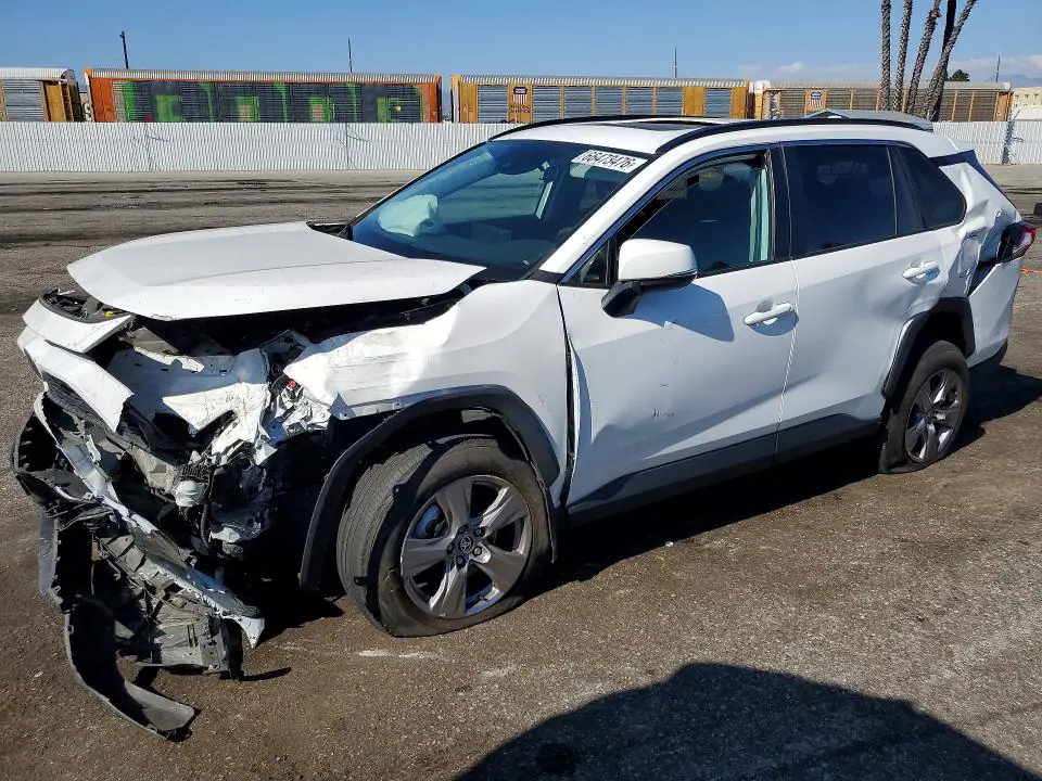 2T3W1RFVXRW302404 Toyota RAV4 2024 — повреждение Передняя часть, фото до ремонта