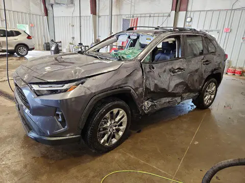2T3A1RFV1RC401477 — 2024 Toyota RAV4, Опрокидывание (Rollover), фото до ремонта