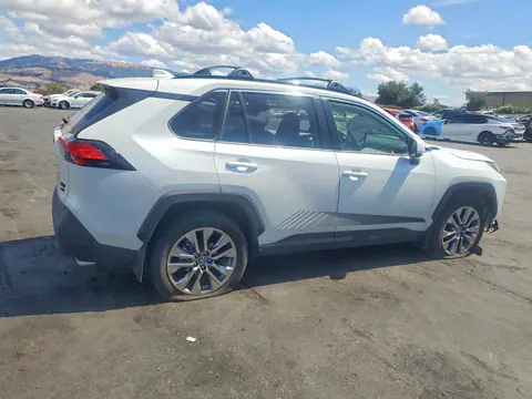 2025 Toyota RAV4 VIN JTMA1RFV1SJ044868 фото 3
