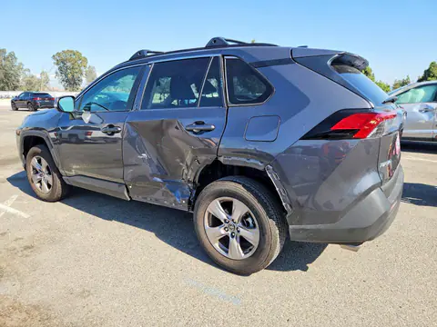 2025 Toyota RAV4 VIN 2T3W1RFV0SW395679 фото 2