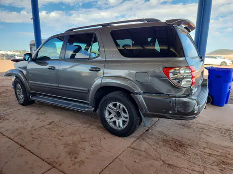 2003 Toyota Sequoia Limited VIN 5TDZT38A73S169981 фото 2