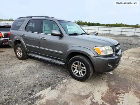 2005 Toyota Sequoia Sr5 VIN 5TDBT44A55S242961 фото 4