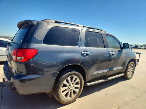 2008 Toyota Sequoia Limited VIN 5TDZY68A28S013339 фото 3
