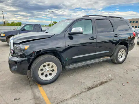 5TDBW5G1XGS142561 — 2016 Toyota Sequoia, Передняя часть (Front End), фото до ремонта
