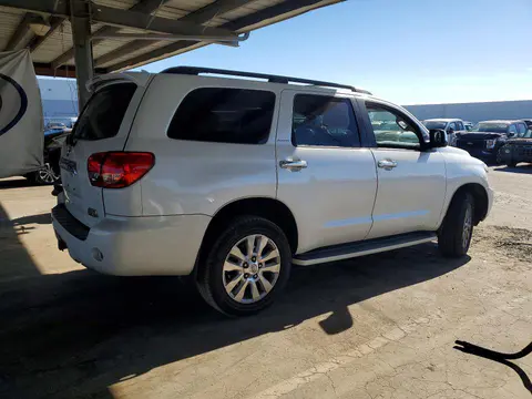 2017 Toyota Sequoia VIN 5TDDY5G11HS154649 фото 3