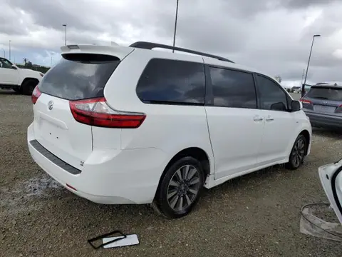 2020 TOYOTA SIENNA LE VIN 5TDJZ3DC2LS240409 фото 3