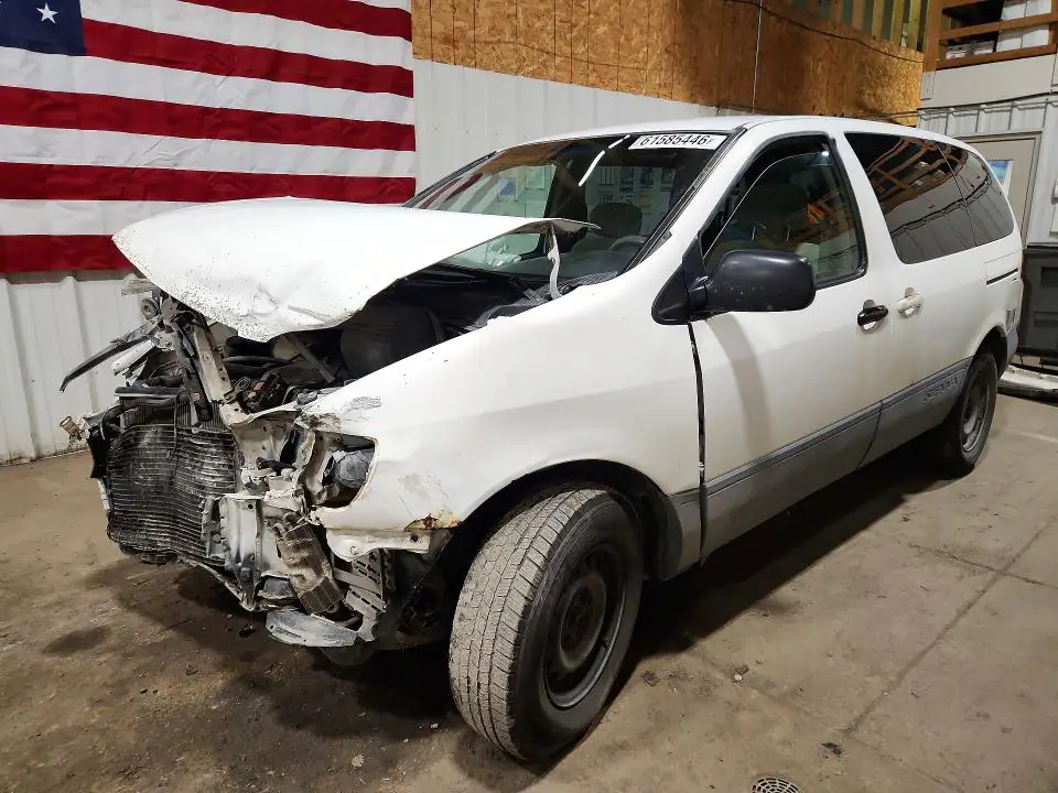 4T3ZF19C0XU152049 Toyota Sienna 1999 — повреждение Передняя часть, фото до ремонта