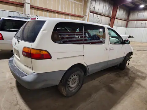 4T3ZF19C0XU152049 — 1999 Toyota Sienna, фото 3 с аукциона Copart 06.10.2026, Передняя часть